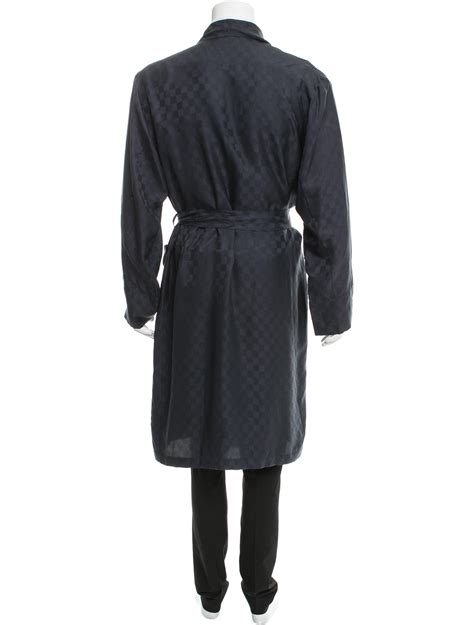 lv robe mens